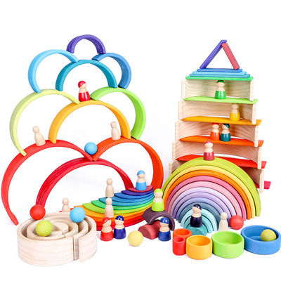 Le bloc en bois de empilement en pastel arqué de l'arc-en-ciel 12pcs a placé 38.5cm