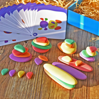 les cailloux de 6cm ont coloré les blocs constitutifs en bois Toy For Kids