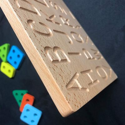 Les alphabets embarquent des maths en bois Toy Counting Teaching Language de 29cm