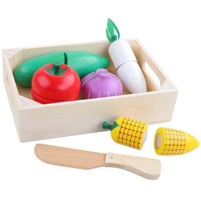 la coupe en bois de fruit de 4.5cm a placé l'ensemble de jeu de rôle de cuisine de légumes