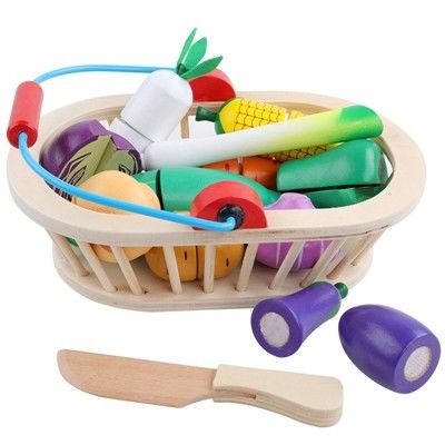 la coupe en bois de fruit de 4.5cm a placé l'ensemble de jeu de rôle de cuisine de légumes