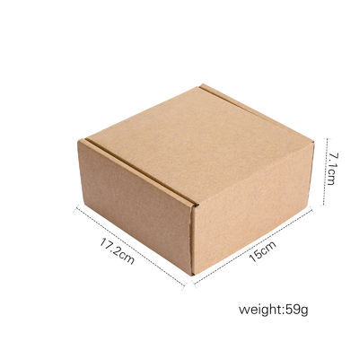 La cuisine miniature en bois de la vaisselle 8.9cm a placé le jouet réglé à cuire en bois