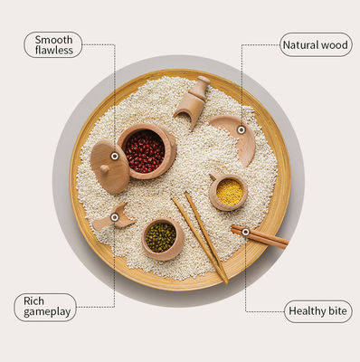 La cuisine miniature en bois de la vaisselle 8.9cm a placé le jouet réglé à cuire en bois