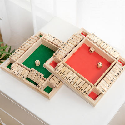 Jeu d'échecs en bois des enfants 91mm de pièces d'échecs de famille d'enfants en bois d'activité