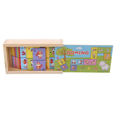 Le cube en domino du solitaire 4cm déconcertent des dominos en bois pour des enfants en bas âge
