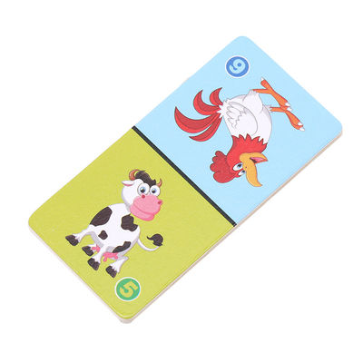Le cube en domino du solitaire 4cm déconcertent des dominos en bois pour des enfants en bas âge