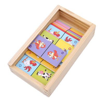 Le cube en domino du solitaire 4cm déconcertent des dominos en bois pour des enfants en bas âge