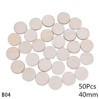 Disques en bois non finis en bois de pin de métiers de la peinture 10cm de blanc