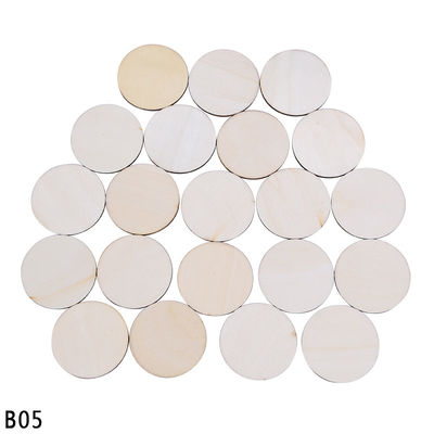 Disques en bois non finis en bois de pin de métiers de la peinture 10cm de blanc