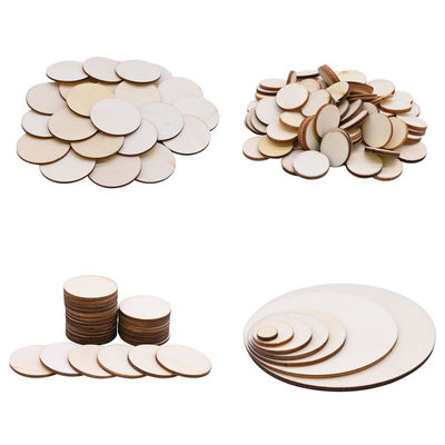 Disques en bois non finis en bois de pin de métiers de la peinture 10cm de blanc