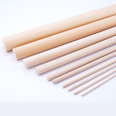 Métiers en bois non finis polis de 4mm longtemps autour des bâtons en bois