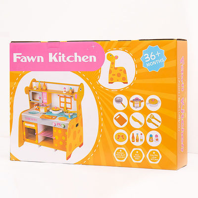 La cuisine miniature en bois de la famille 66cm a placé Toy Kitchen Accessories en bois