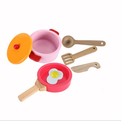 la cuisine miniature en bois de 69cm a placé la cuisine en bois de 48cm Minnie Mouse