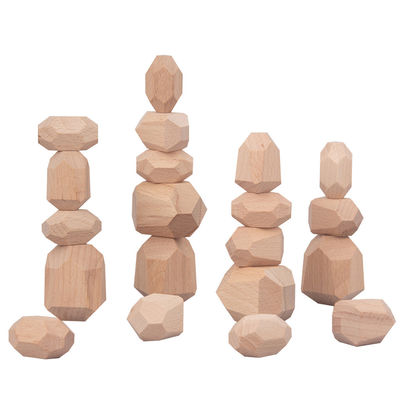 Pierre en bois nordique de Montessori empilant les jouets en bois créatifs de jeu