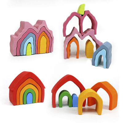 DIY a assemblé les jouets en bois Montessori de blocs de 11.5cm que le bloc a placé l'équilibre empilé