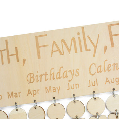 OEM accrochant en bois de calendrier d'anniversaire de la couleur ISO9001 beige