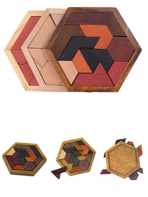 Casse-tête en bois hexagonaux de Montessori des enfants