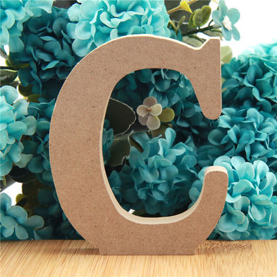 Alphabet 3.94in en bois debout non-toxique de lettres pour le mariage