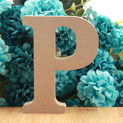 Alphabet 3.94in en bois debout non-toxique de lettres pour le mariage