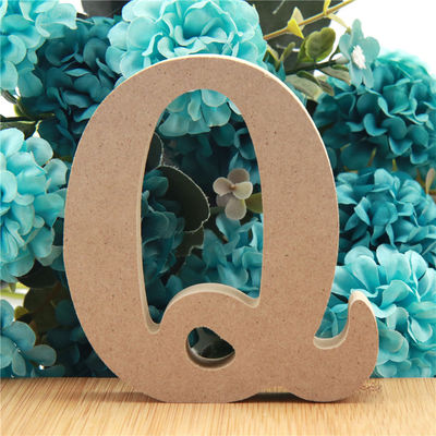 Alphabet 3.94in en bois debout non-toxique de lettres pour le mariage