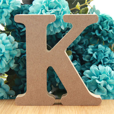 Alphabet 3.94in en bois debout non-toxique de lettres pour le mariage
