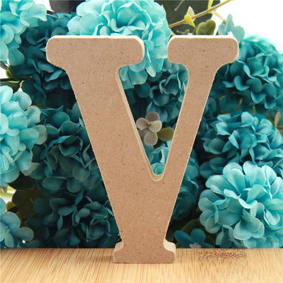 Alphabet 3.94in en bois debout non-toxique de lettres pour le mariage