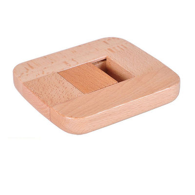 Jeu de boule plat en bois de hêtre éducatif sans des bavures
