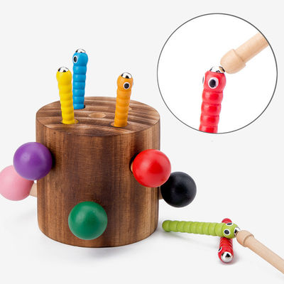 Crochet en bois le jeu de ver pour la formation de coordination d'oeil de la main des enfants
