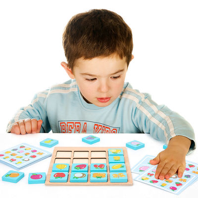 Jeu de société en bois de puzzle de Montessori des enfants d'ODM
