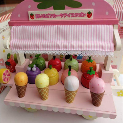 Machine en bois de cornet de crème glacée de la simulation des enfants