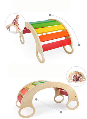 Cadre en bois de s'élever d'arc-en-ciel de Montessori de bébé d'OEM