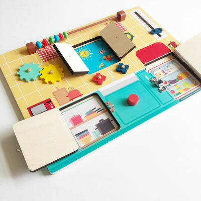 Conseil en bois d'activité de Montessori de développement de connaissance d'enfants