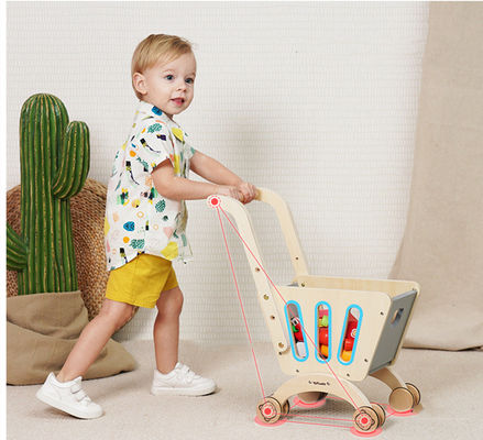 La double plate-forme Toy Shopping Trolley en bois des enfants