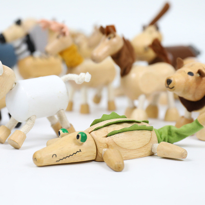 Le petit animal de simulation en bois bloque les blocs constitutifs d'enfance de Forest Farm Animal Dolls Early