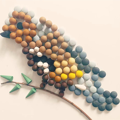 Le bébé le constructeur qu'en bois a placé l'arc-en-ciel en bois nordique bloque le bébé éducatif G d'enfant en bas âge d'enfants de jouets de Montessori de pièces lâches