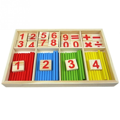 La figure bloque compter le cadeau éducatif d'enfants de Montessori de jouets en bois