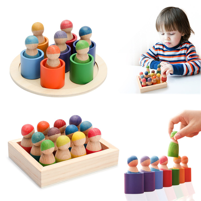 Bloc en bois éducatif d'arc-en-ciel de Montessori comptant des enfants de puzzle de jeu