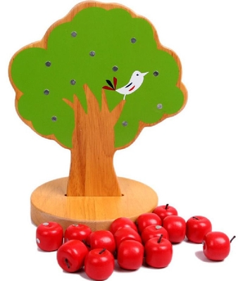 Les jouets en bois de bébé de Montessori de pommier pour des enfants sélectionnent le fruit éducatif