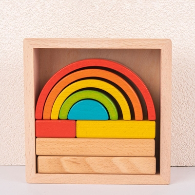 Le puzzle en bois d'emboîtement d'empileur bloque Montessori empilant le jeu pour l'école maternelle