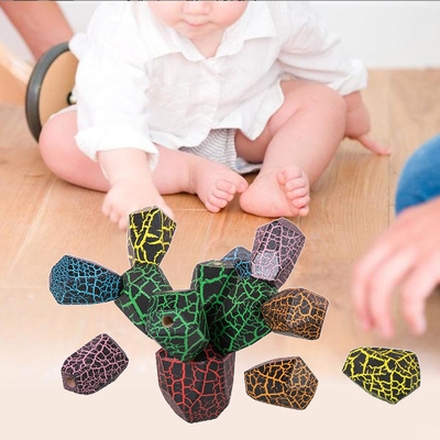 Jouets en bois de équilibrage de bébé de Montessori de cactus pour éducatif tôt