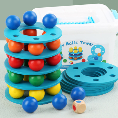 Le bébé en bois unisexe de Montessori joue des enfants empilant le jeu