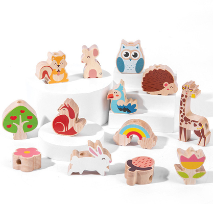 Équilibre animal en bois empilant l'arbre naturel Toy For Preschool de jeu