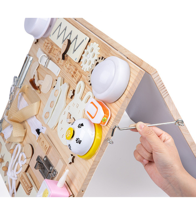 Jouets en bois de premier DIY conseil occupé fait main éducatif de Montessori pour des enfants en bas âge