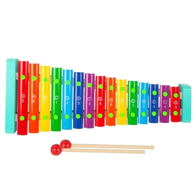 Les tons en bois du xylophone 15 d'enfants frappent le piano éducatif avec 2 maillets