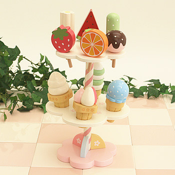 Les jouets en bois magnétiques de crème glacée de simulation feignent la nourriture de cuisine de jeu