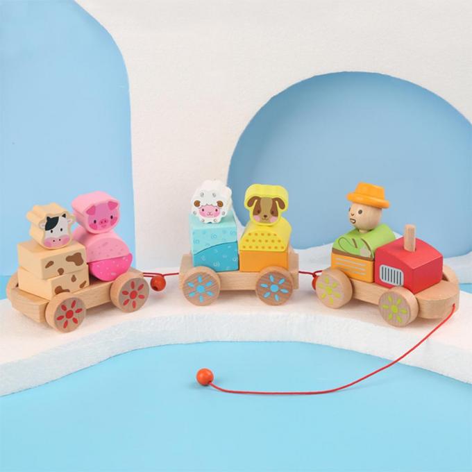 Le camion en bois de train forment le jouet éducatif de DIY pour les enfants préscolaires d'enfant en bas âge